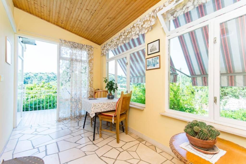 מליני Guesthouse Kanjuo מראה חיצוני תמונה